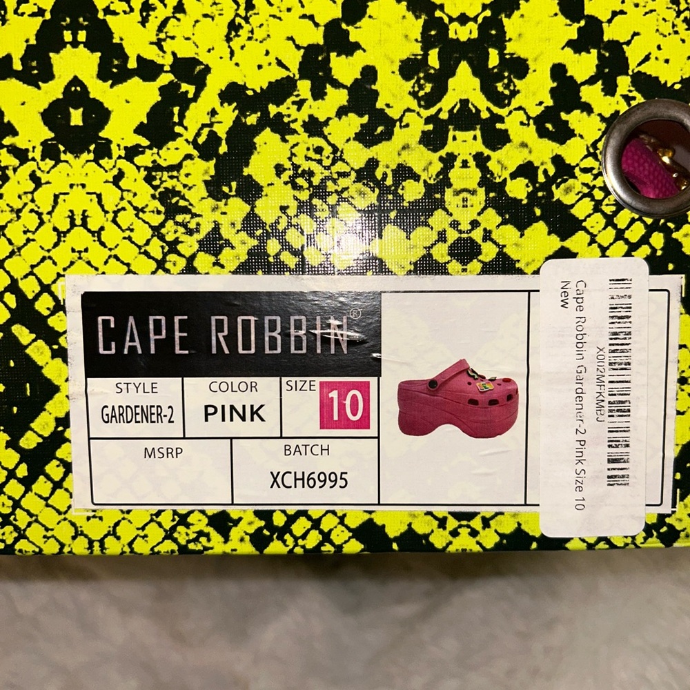 Pink Clogs - image 4